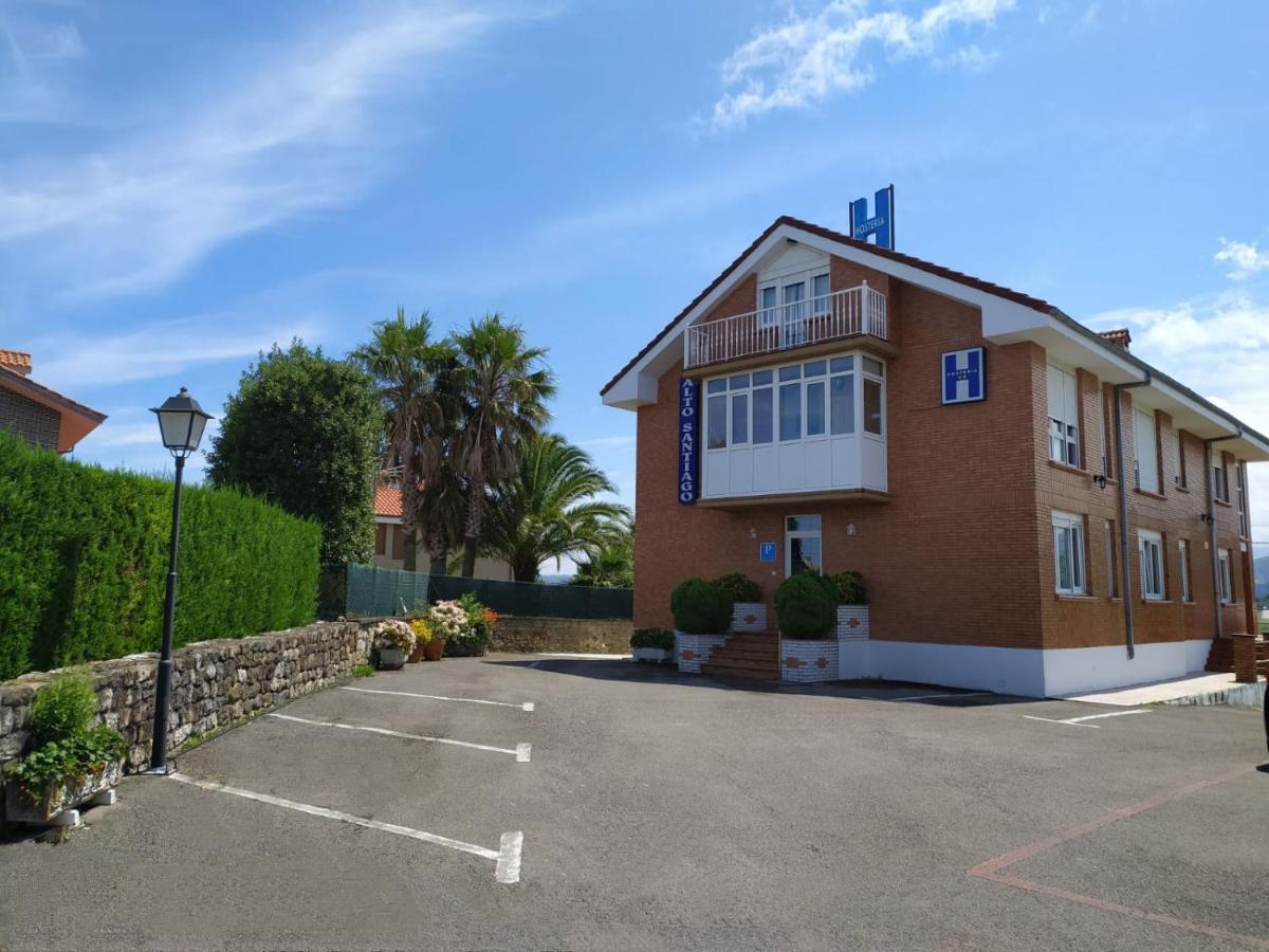 Alto Santiago Alojamiento Con Parking San Vicente De La Barquera Exterior photo